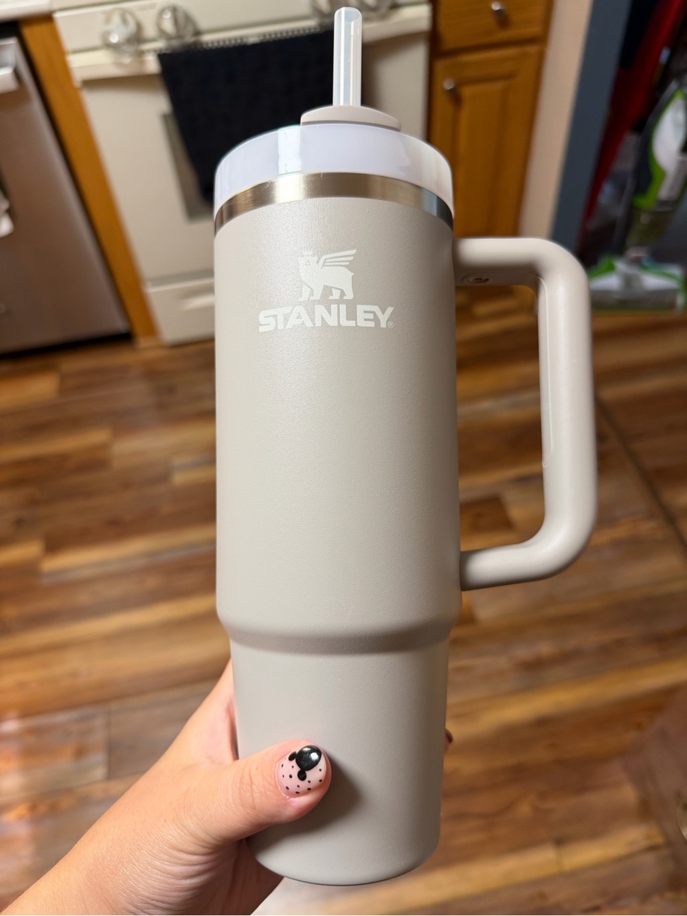 Stanley Cream Travel Tumbler with Handle and Straw 30 oz